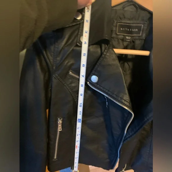 🔥 NWOT Black Faux leather cropped moto jacket - XS - Picture 12 of 15